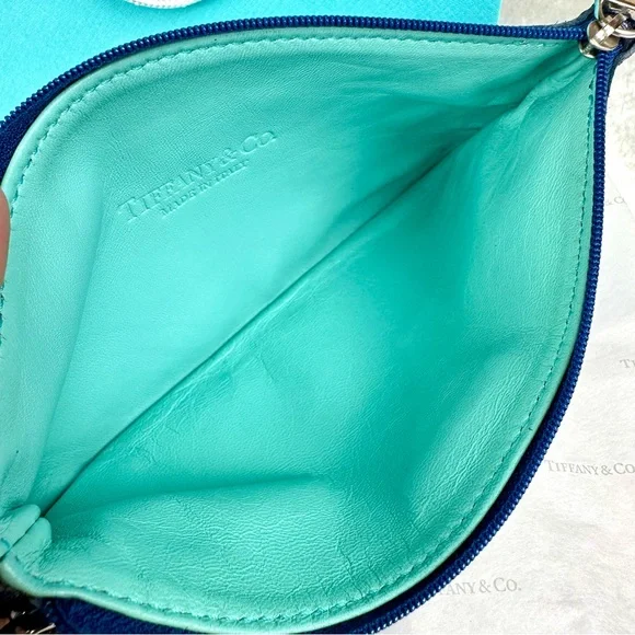 SOLD Tiffany & Co wristlet pouch in BEAUTIFUL blue metallic with chain BRAND … - Picture 9 of 13